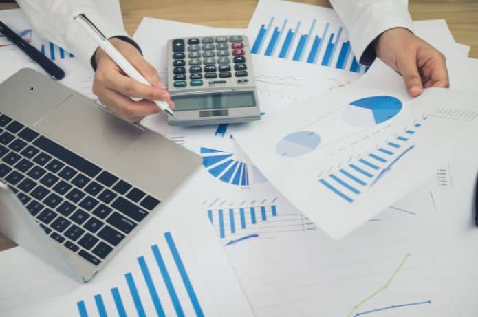 Female leadership in the financial market: how Jenni Almeida, CEO of Invest4U, uses her strategic vision to empower other women