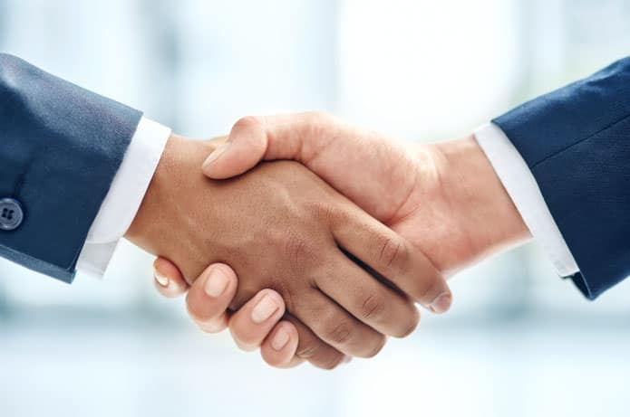 Profissão em alta: o que faz e como se tornar um profissional na arte de compras corporativas