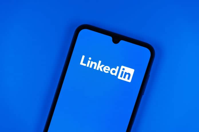 Mais de 50% dos brasileiros utilizam LinkedIn para procurar vagas remotas no exterior, aponta pesquisa