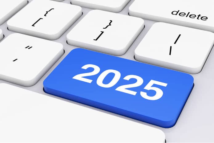 Trends for 2025: the future of leadership combines more human relationships and Artificial Intelligence