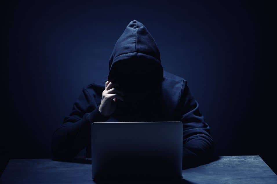 Golpes podem disparar no Dia das Crianças: especialista alerta sobre como se proteger em compras online